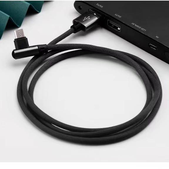 SYSTEM-S Micro USB snúra 90° rétthyrnd tengi í USB 2.0 Tegund A 90° rétthyrnd gagnasnúra hleðslusnúra 20 cm í svörtu