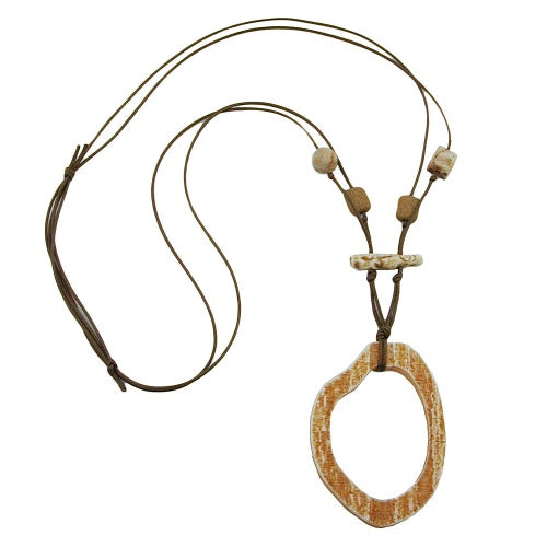 Keðja 77x56mm tréhringur brún-beige plastbómullarsnúra brún 95cm