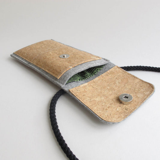 Shoulder bag for iPhone 16e | made of felt and organic cotton | light gray - stripes | model KEDJA