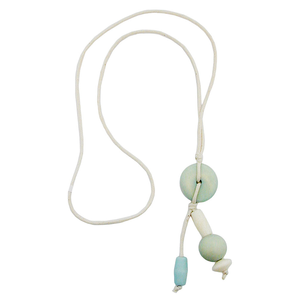 Hálsmen úr plastperlum ljósbláum-beige snúru beige 80cm