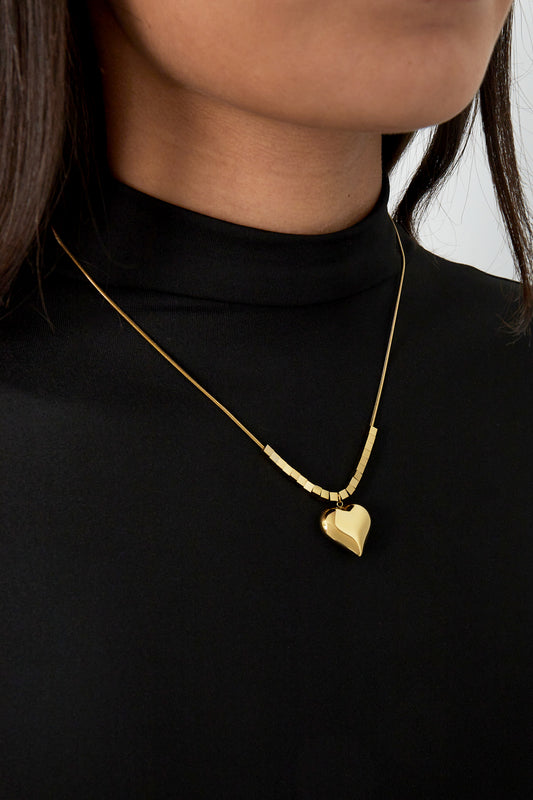 Trendy Herzkette - Goldfarben