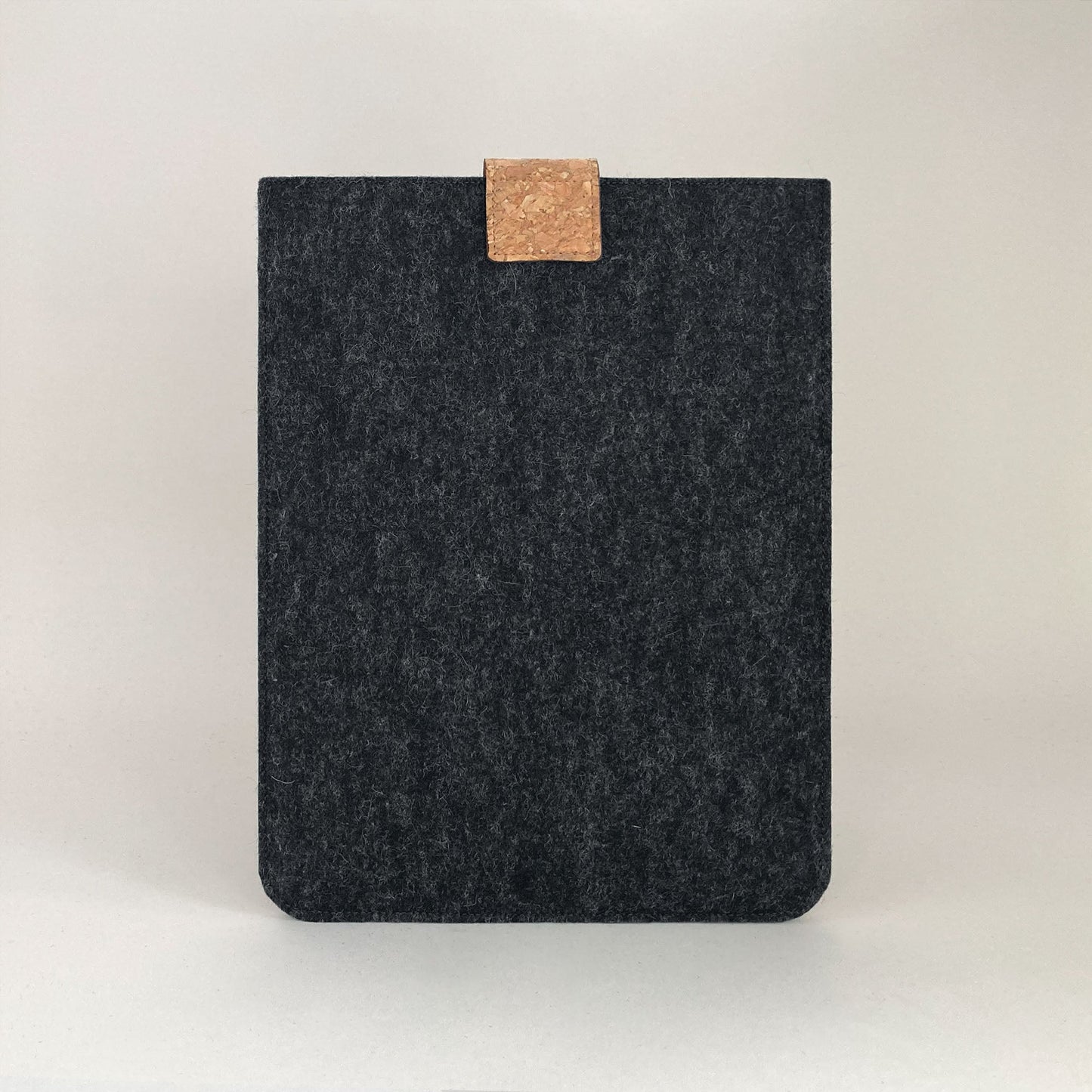 Hülle für Dynabook Tecra | mit Magnetverschluss und extra Fach | anthrazit - Colorful | Modell "HAKA"