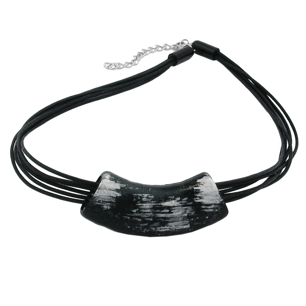 Keðja 54x19mm hengiskraut rör flatt beygt svart-silfur lína glansandi plast 45cm