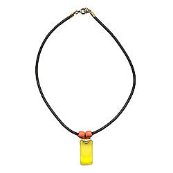 Keðja 25x10mm ferköntuð plast gul 2 perlur appelsínugult-matt froðugúmmí 45cm