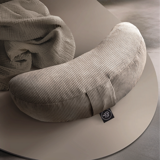 Hönnunarjóga hálfmána púði - Dune snúra