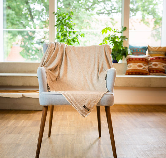 Ólitað kasmírteppi með rúðóttu mynstri - grábrúnt - 135 x 270 cm