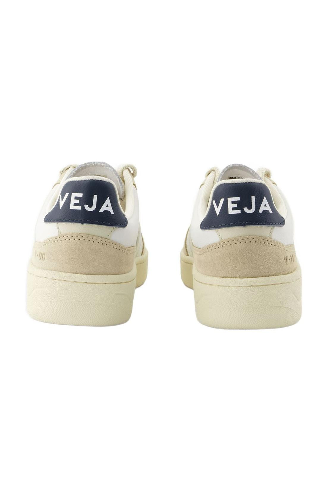 Sneakers V-90 - Veja - Leder - Steinweiß