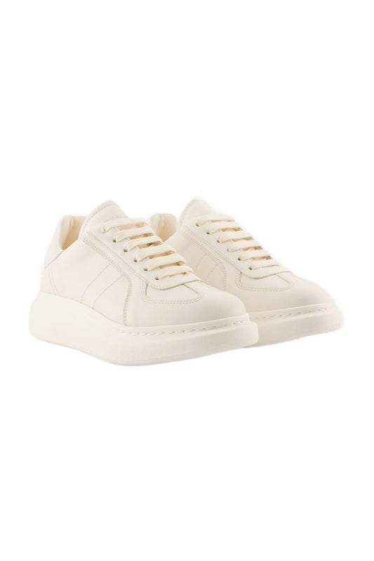 Oversized Sneakers - Alexander Mcqueen - White - Leather