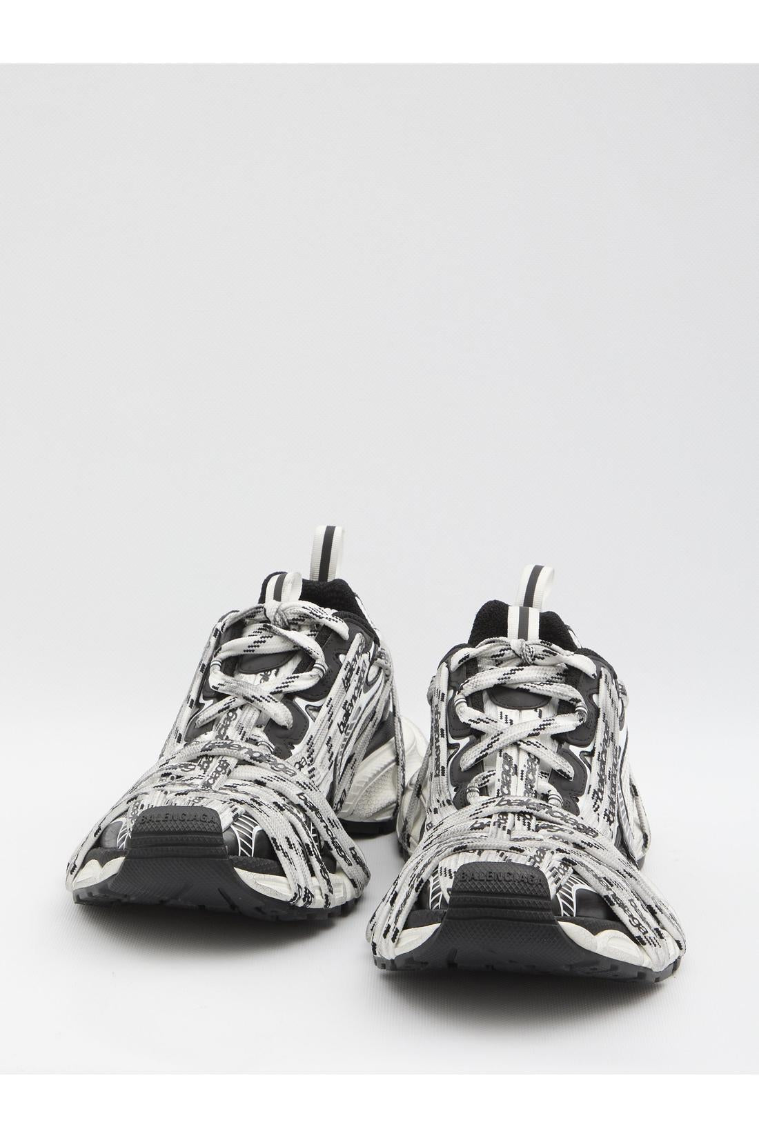 3XL Extreme Laces sneakers
