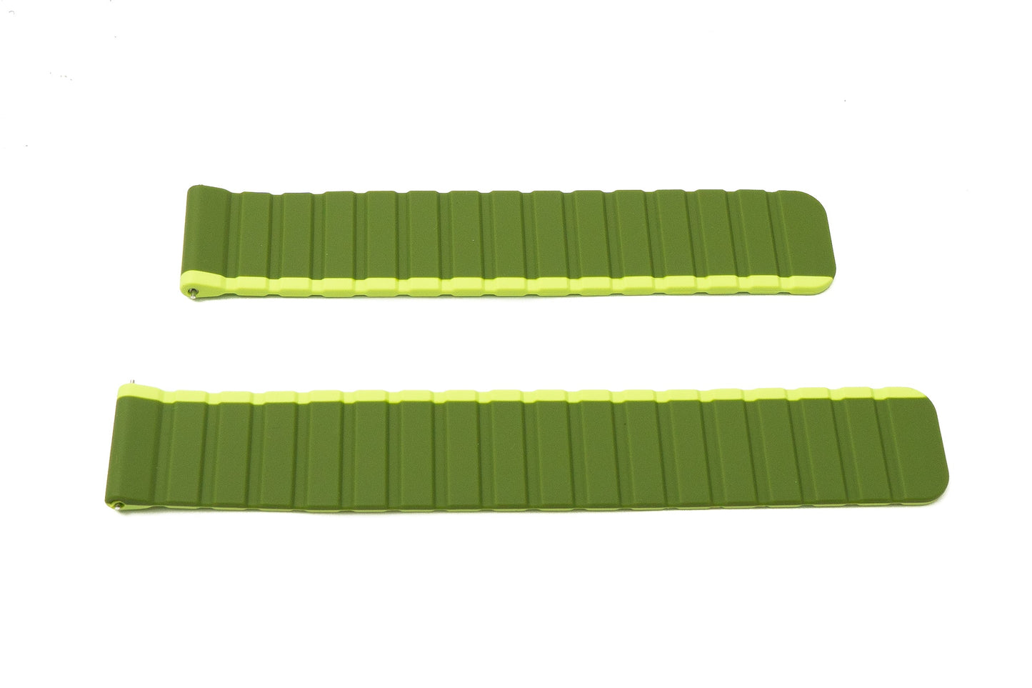 SYSTEM-S 20 mm silicone magnetic strap for Samsung Galaxy Watch 5 4 in green