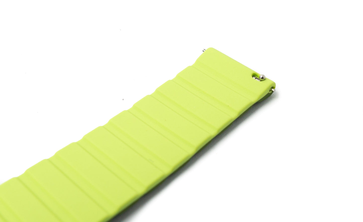 SYSTEM-S 20 mm silicone magnetic strap for Samsung Galaxy Watch 5 4 in green