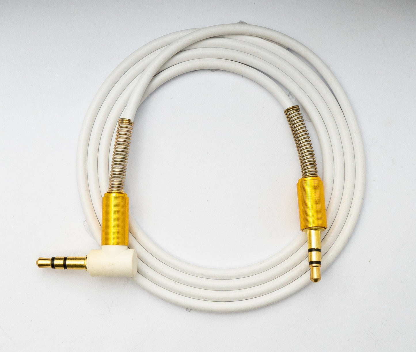 SYSTEM-S Hljóðsnúra 100 cm Stereo AUX Jack 3,5 mm karlkyns í karlkyns, hornrétt, beygjuvörn