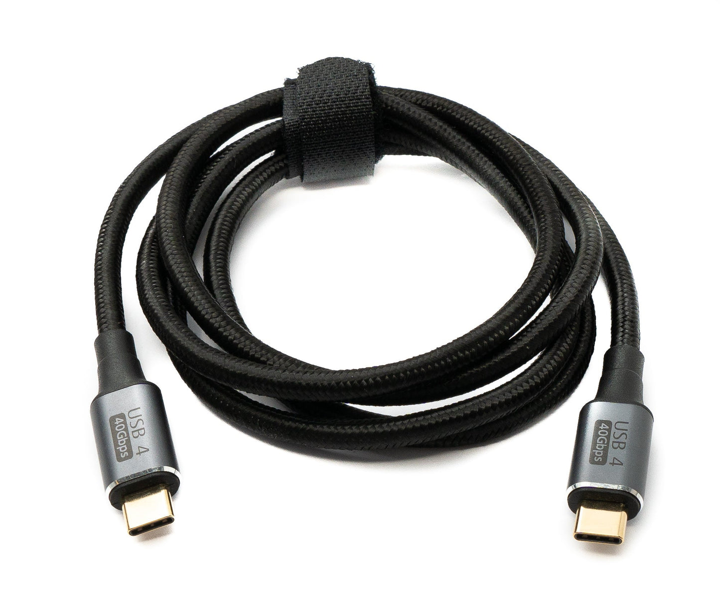 SYSTEM-S USB4 USB snúra 120 cm Tegund C karlkyns í karlkyns 40 Gbit/s USB 4.0 fléttuð svört