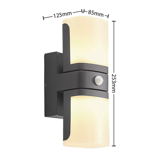 B-grade Lindby Jasiah LED outdoor wall light, wall lamp, rotatable with sensor
