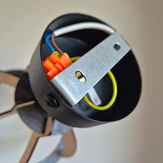 B-flokks Envostar loftljós Falou eik ø 25 cm loftlampi ljóskastari