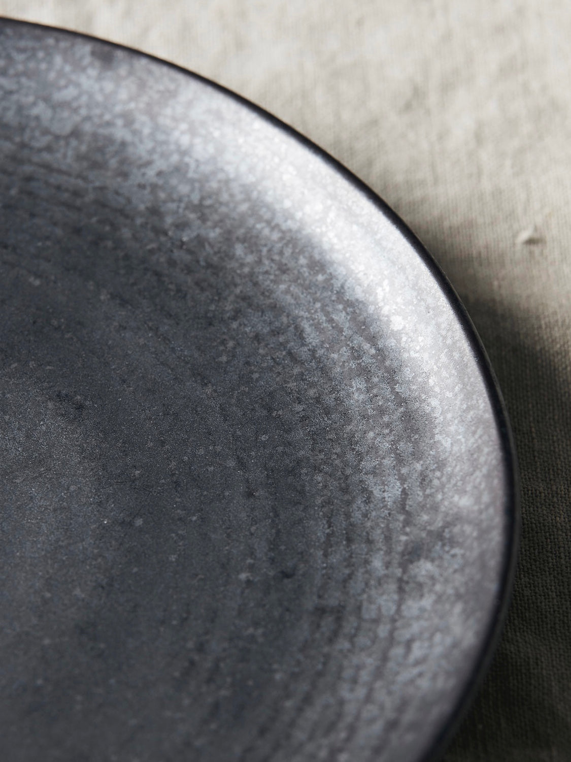 Frühstücksteller Pion schwarz/braun