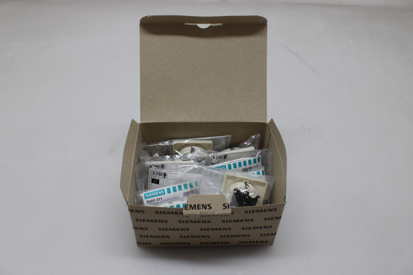 B-Ware Siemens Schalterprogramm Abdeckung Delta Weiß 5UH1211 10 STÜCK