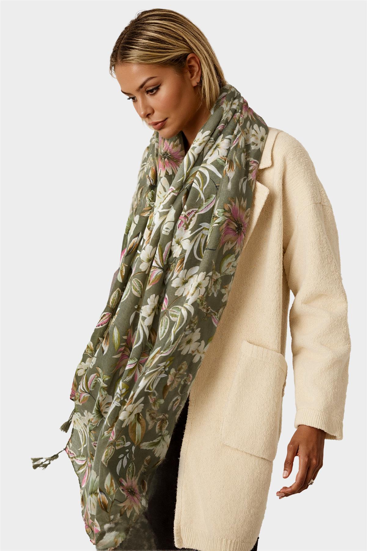 Leaf Floral Print Tassel Scarf In Olive Green