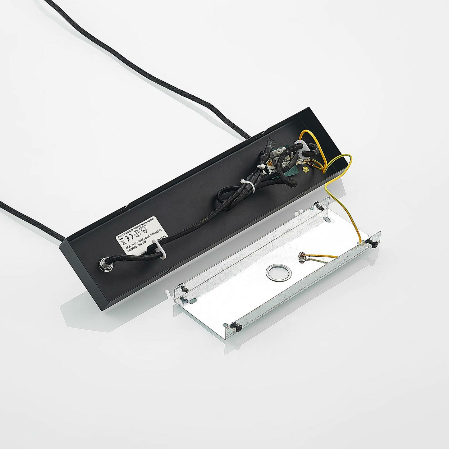 B-stock Lindby Eldarion hanging light hanging lamp lamp light 3 bulbs light black 935