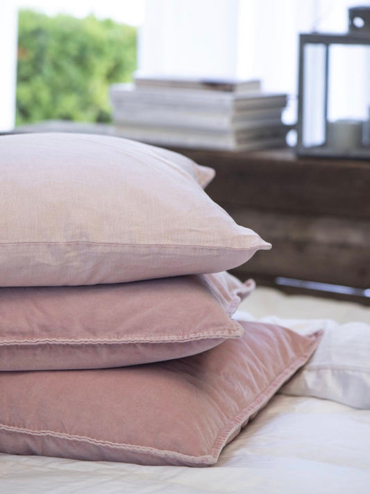 Decorative cushion velor rose shadow 52x52cm