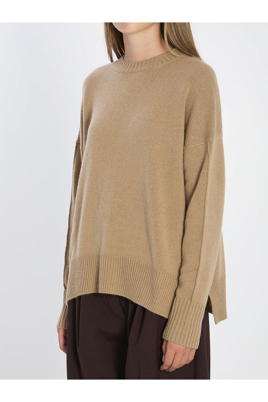 Cashmere sweater