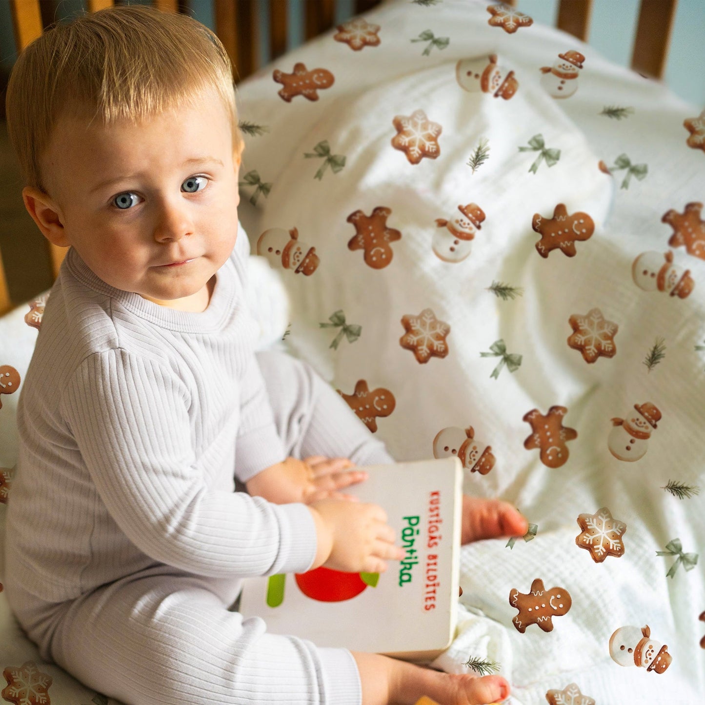 "Gingerbread Men" Premium Children's Bedding