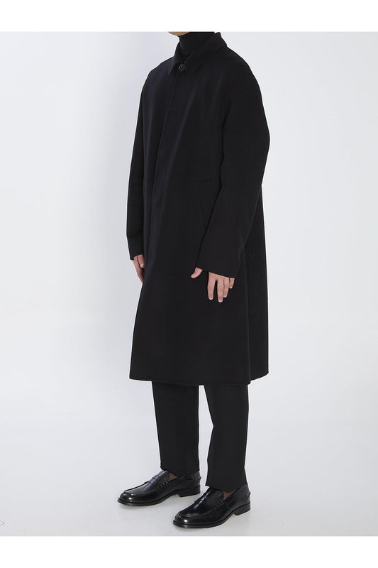 Coat in pure virgin wool