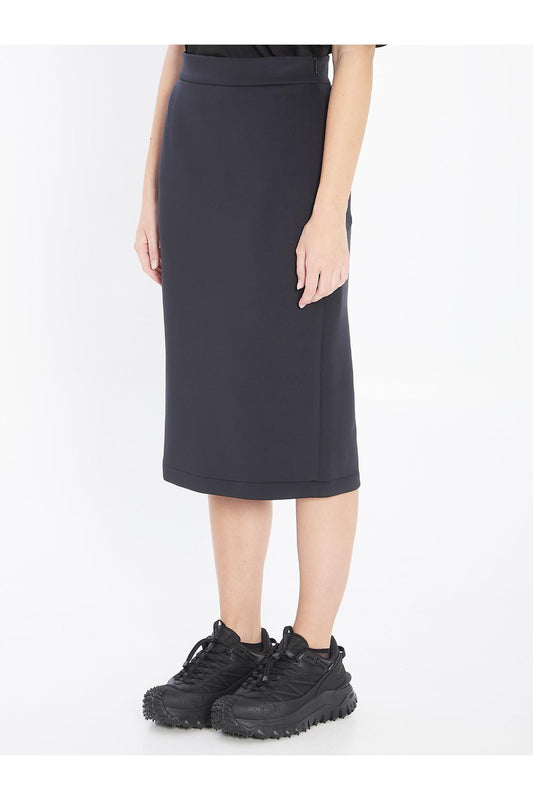 EE72 skirt