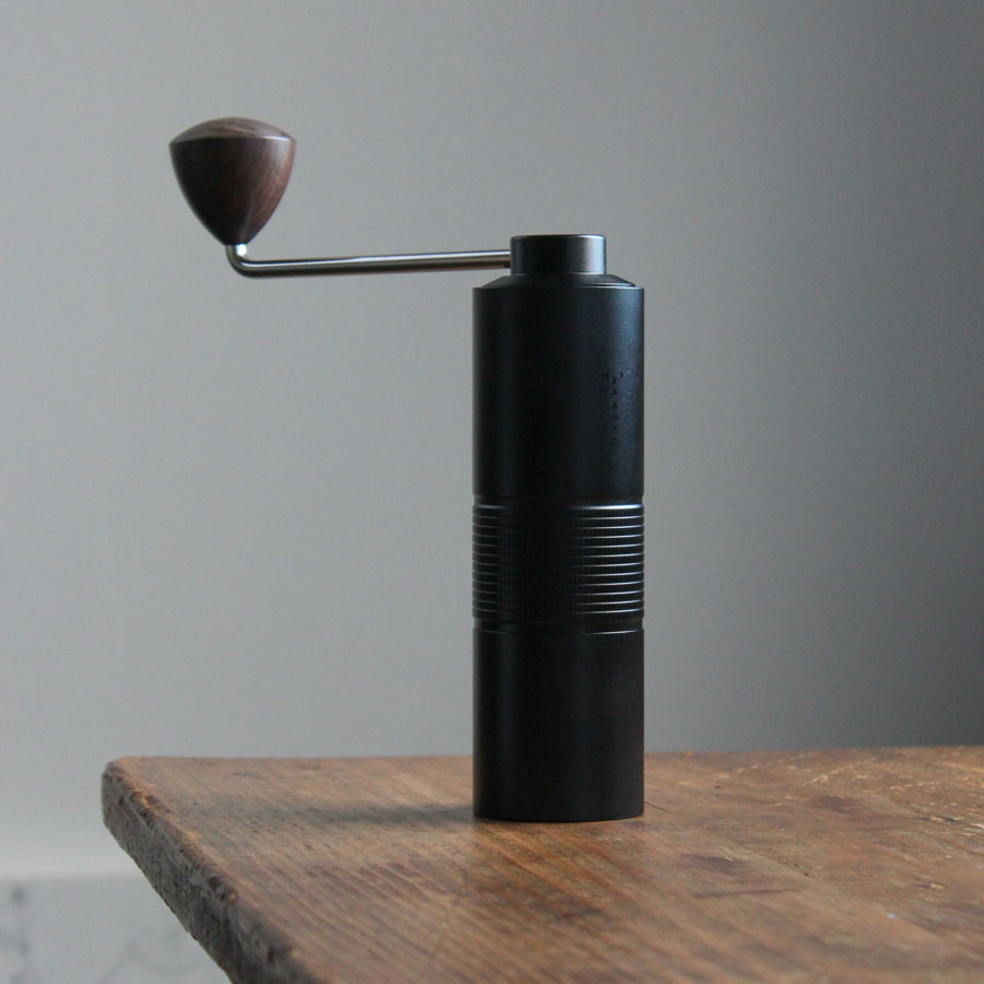 Hario Kabuto Hand Coffee Grinder – Precision Grinding for Coffee Enthusiasts