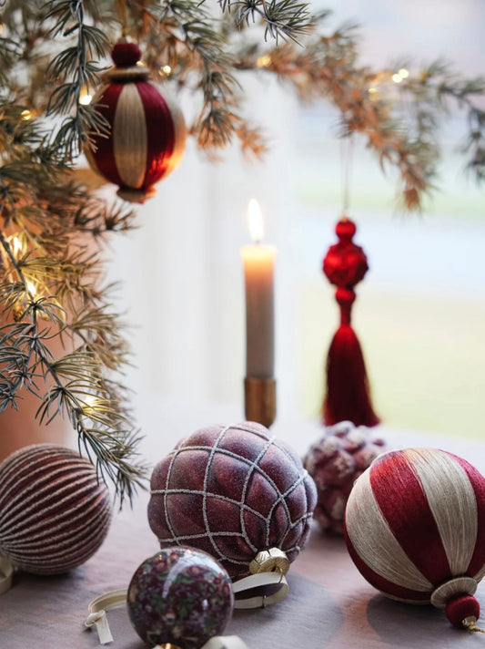 Agnes Christmas bauble, red/gold