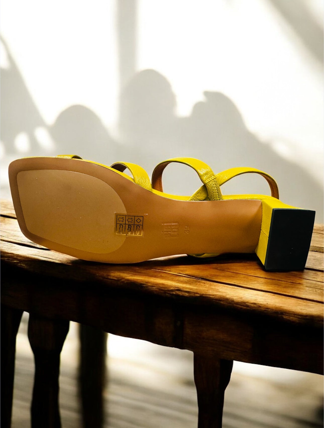 BiBi Lou Amarillo Damen Sandalen