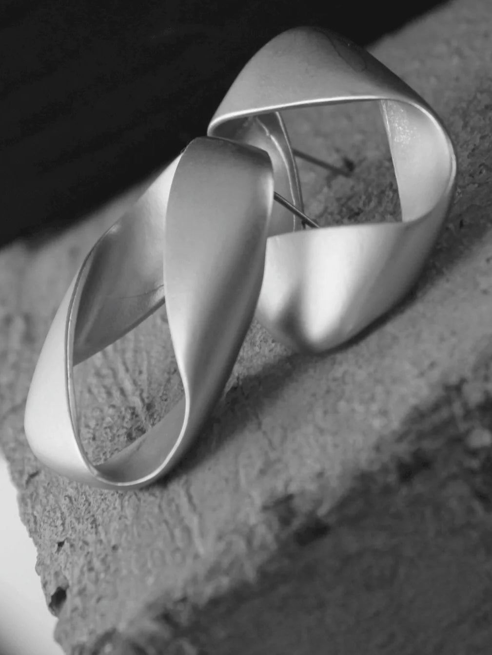 Ohrstecker Anastasia Chunky Post, in 2 Farben