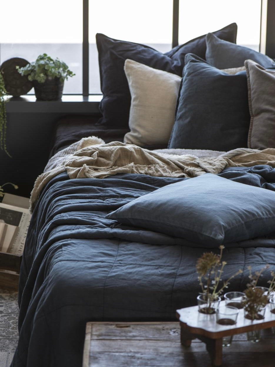 Dekokissen Velours historical blue 52x52cm