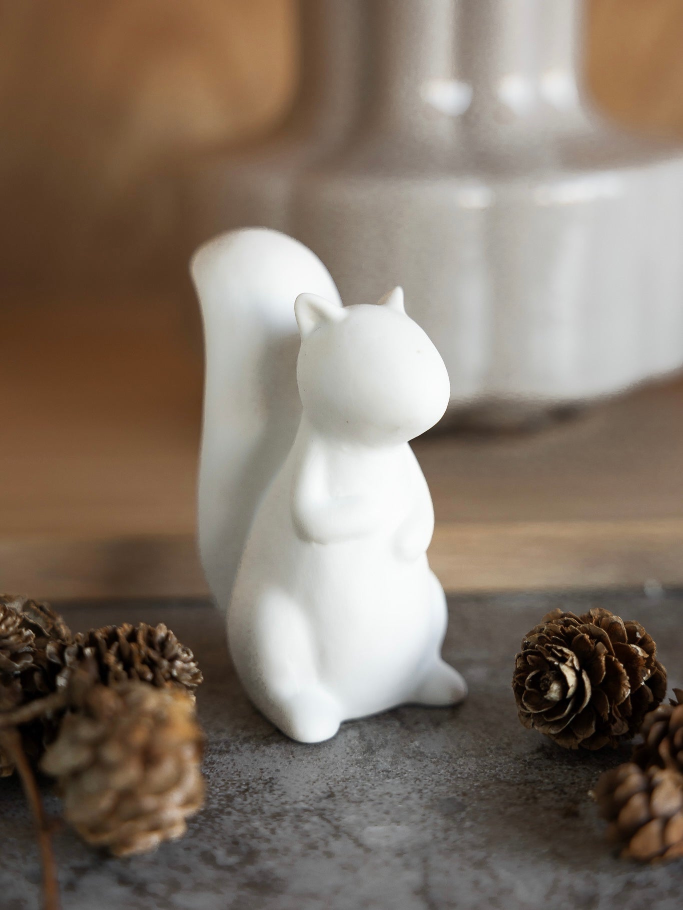 Eichhörnchen Otis weiß, in 2 Größen