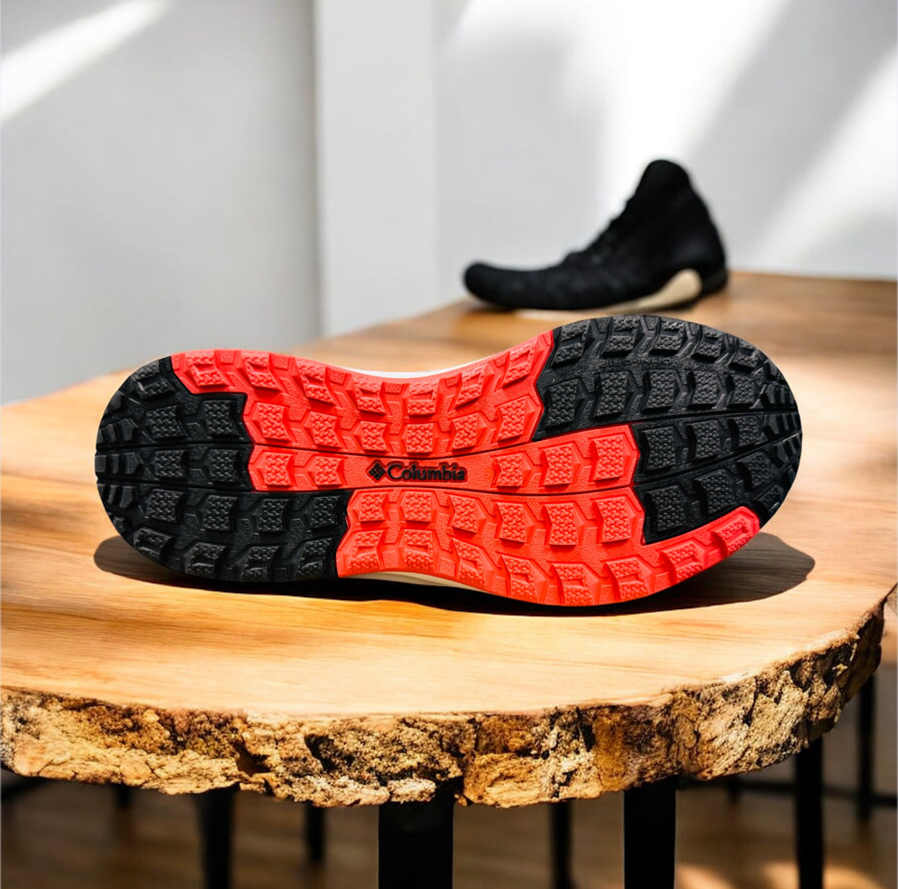 Columbia Pivot TM MID WP Women's Trekking / Hiking Shoes