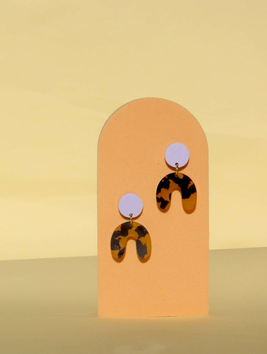 Leo Flieder Arch Bogen Ohrringe