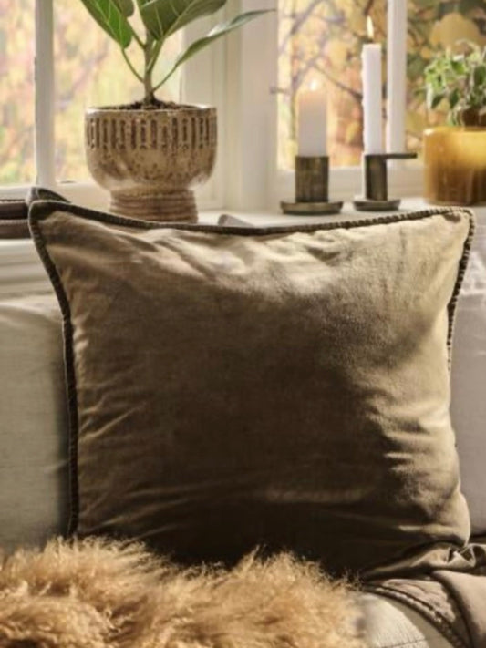 Decorative cushion velor chocolate 52x52cm