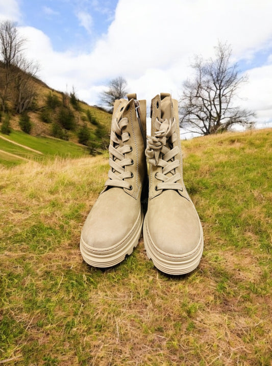 Gabor Comfort Soft Nubuk Silk Terry ökklastígvél fyrir konur í beige Framleiðandanúmer: 32.515.31 (Síðustu stykkin)