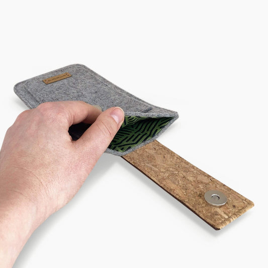 Handytasche für Xiaomi 12X | mit Magnetverschluss und extra Fach | hellgrau - Stripes | Modell HAKA