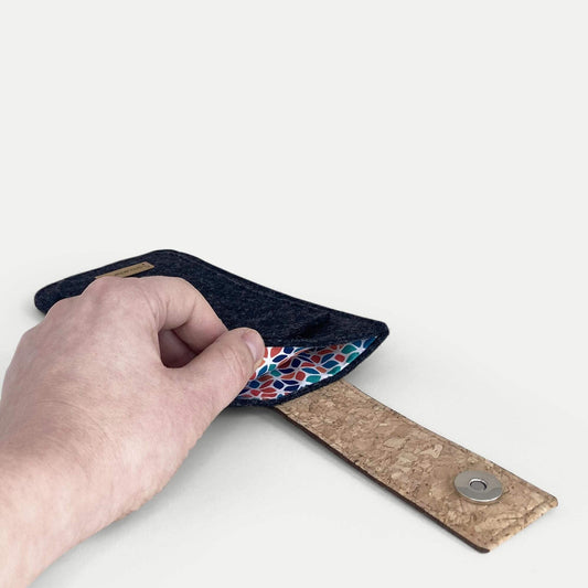 Handytasche für iPhone 11 Pro Max | mit Magnetverschluss und extra Fach | anthrazit - Colorful | Modell HAKA