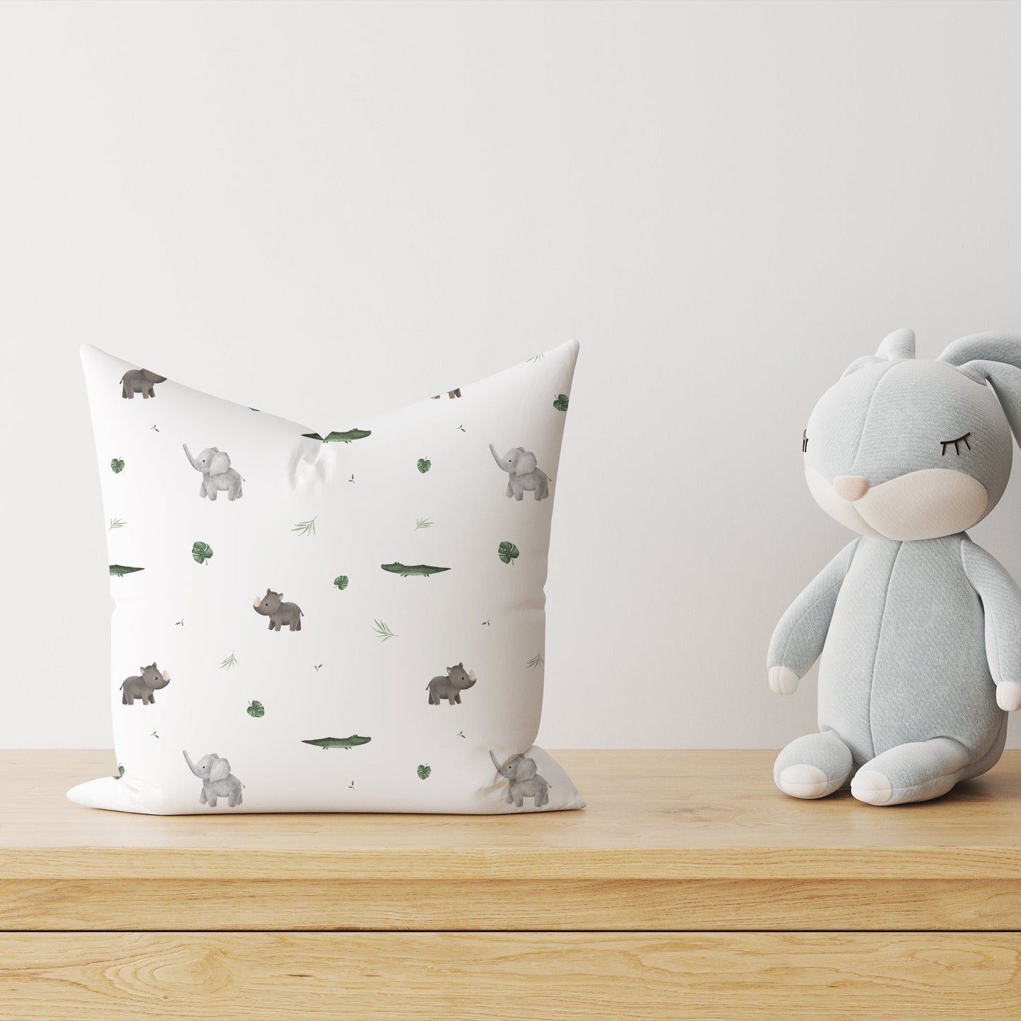 "Little Safari" premium decorative cushion