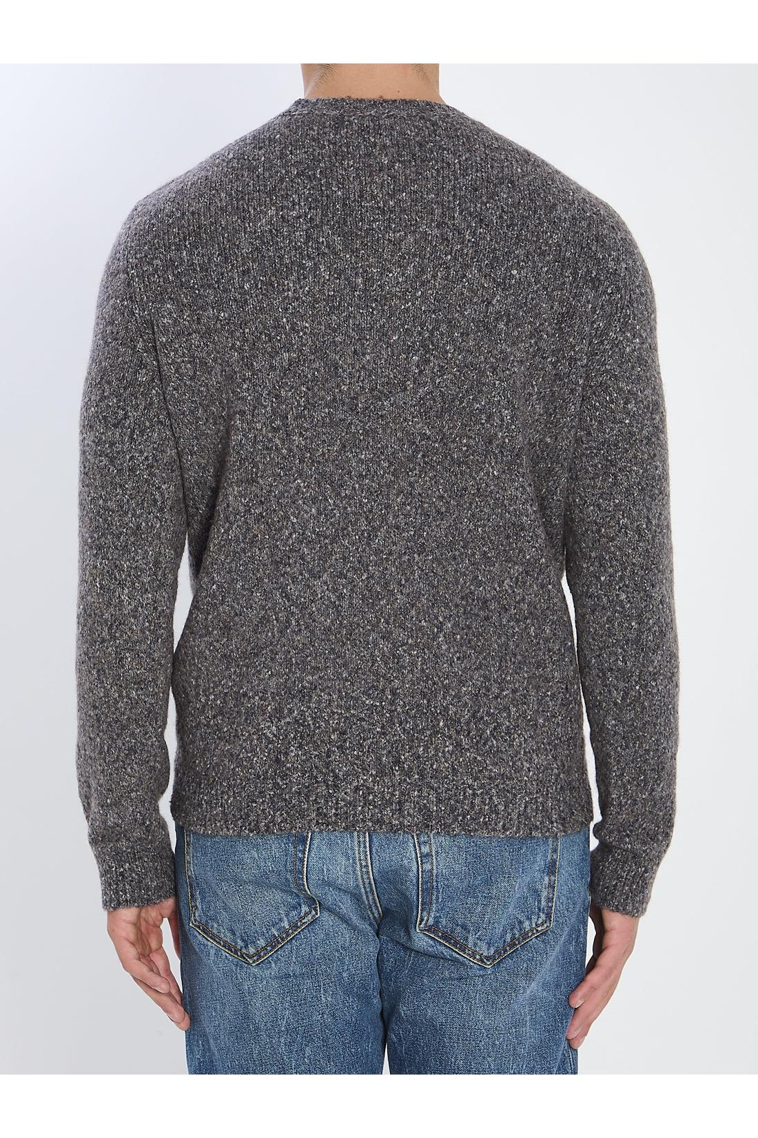 Knitted craw neck pullover