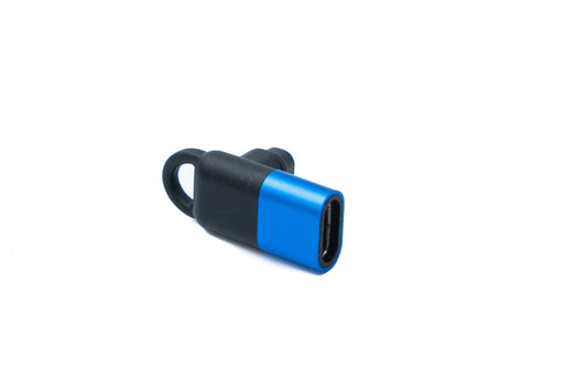 SYSTEM-S USB 3.1 hleðslusnúra fyrir Coros snjallúr í bláum og svörtum lit.