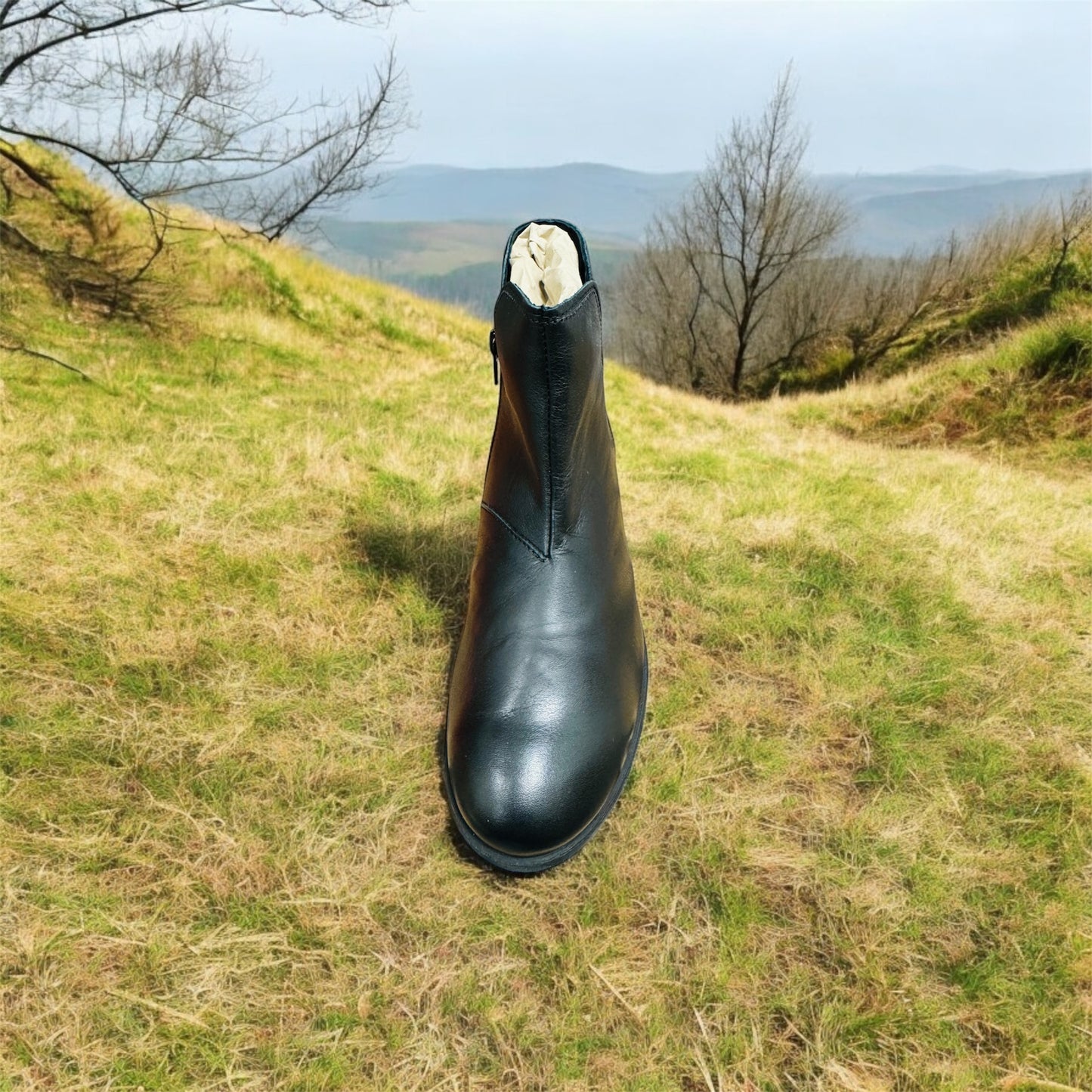 Think Nappa Agrat kvenstígvél í svörtu og dökkbláu. Framleiðandanúmer: 3-000717-0010 (síðustu stykkin)