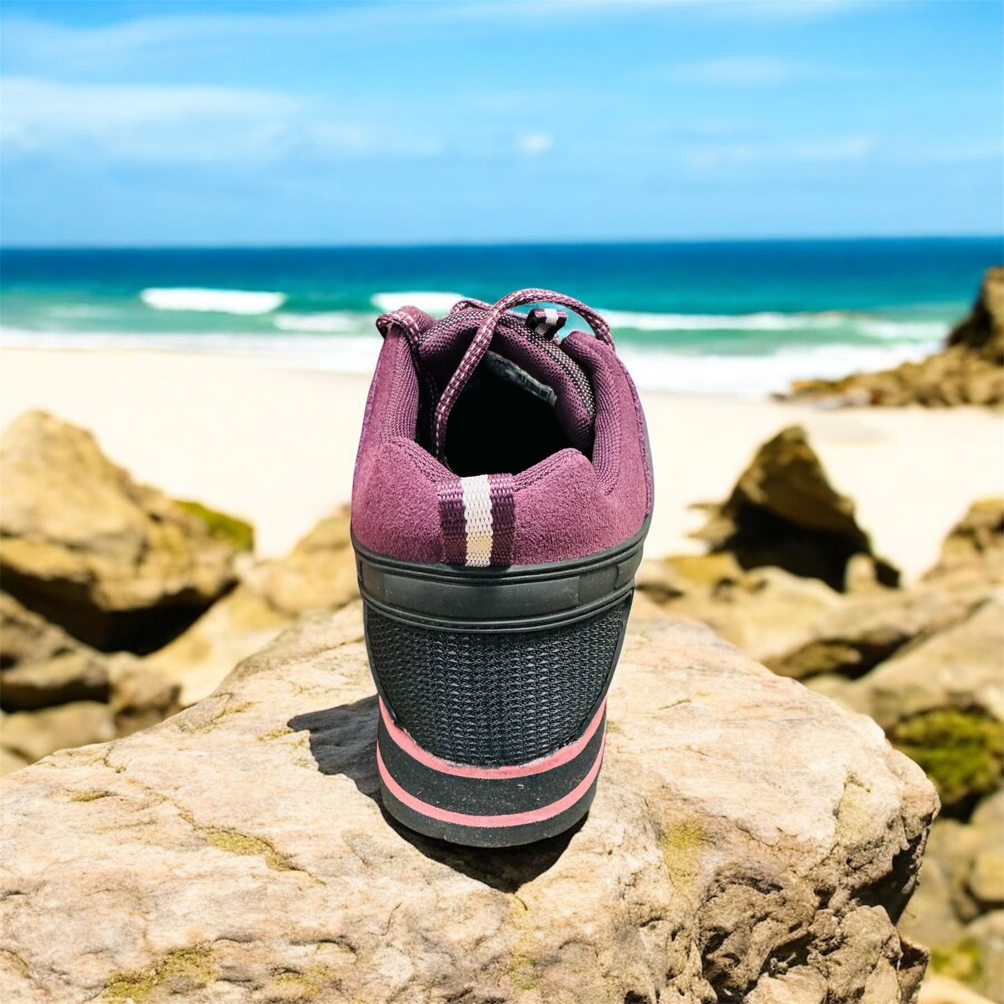 CMP Moon Low Women's Trekking Shoes WP in Prugna Manufacturer number: 31Q4786 (last pieces)