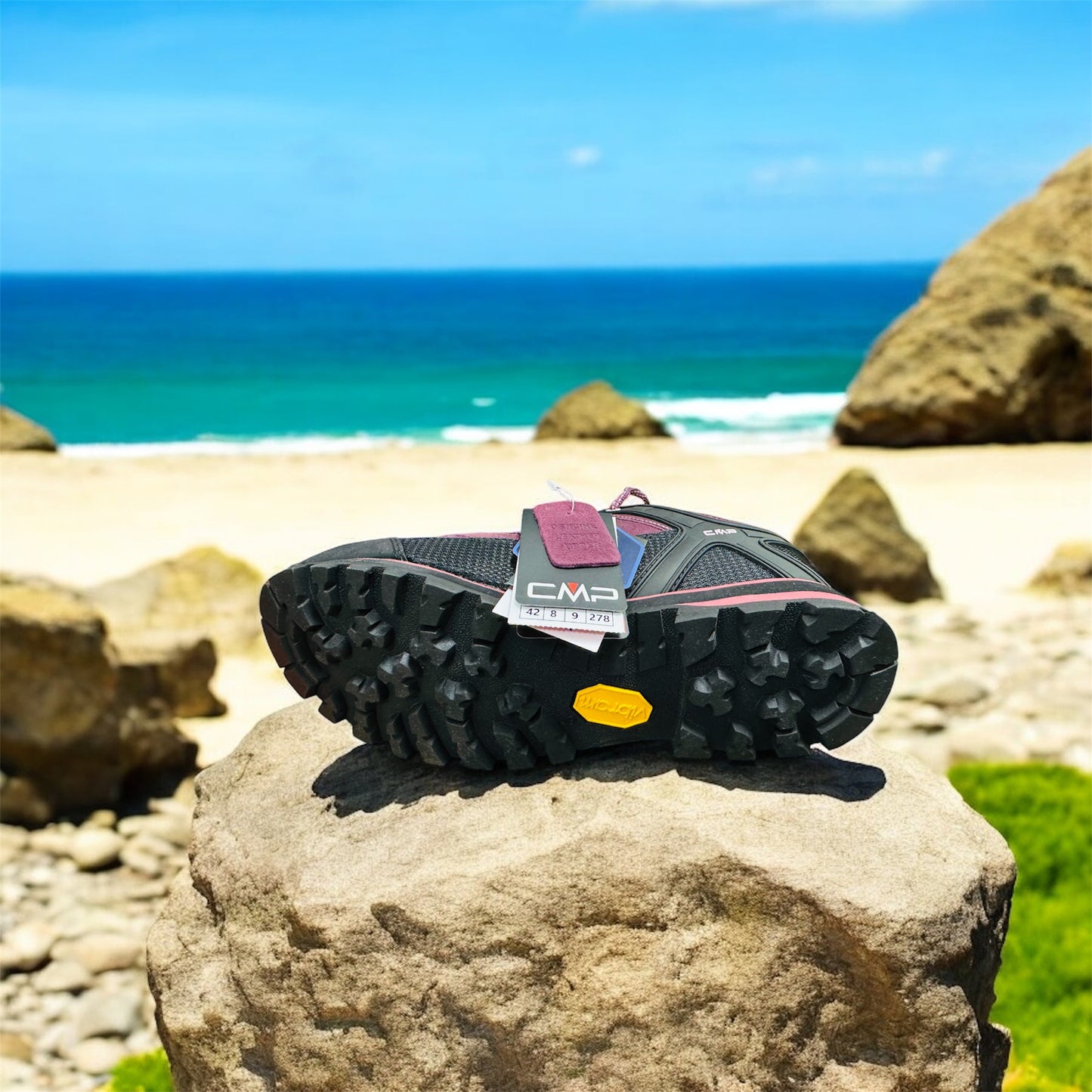CMP Moon Low Women's Trekking Shoes WP in Prugna Manufacturer number: 31Q4786 (last pieces)