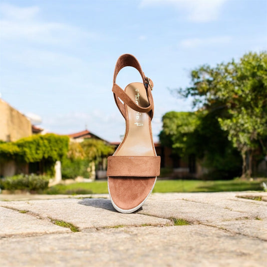 Tamaris kvenskór úr koníakslit Framleiðandanúmer: M2830042