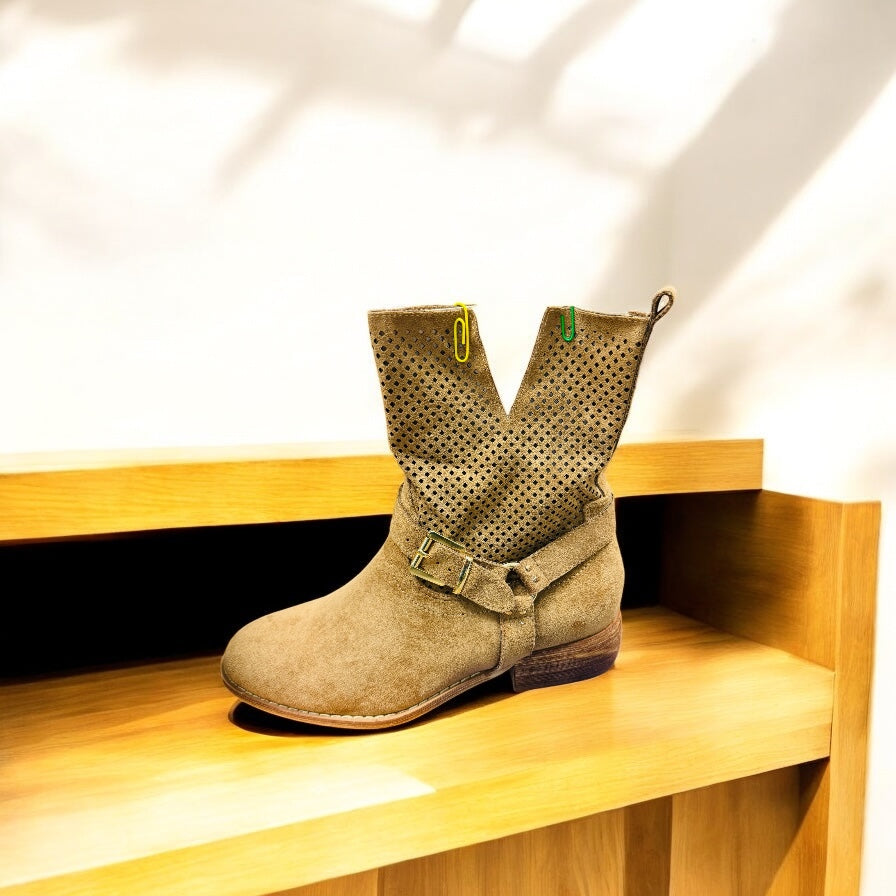 Bellucci Damen Boots in Camel Herstellernummer : C-275 ( Letzte Stück )