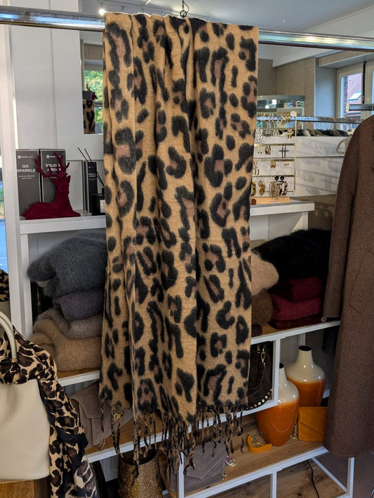 Scarf with leopard print, beige, brown, and black with fringe, 80% viscose, 20% wool