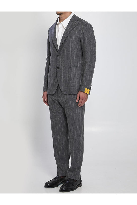 Single-breasted flannel suit